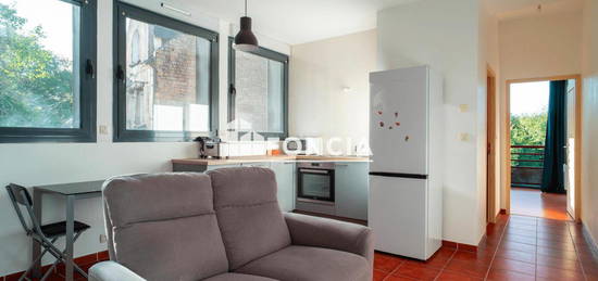 À Vendre - Rosporden - Appartement T2 - Superbe Vue sur les Étangs - Cuisine équipée - Place de Parking + Cave