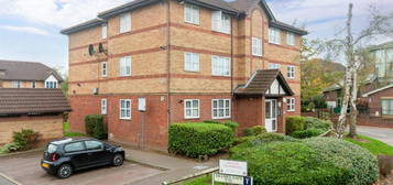 1 bedroom ground floor flat for sale