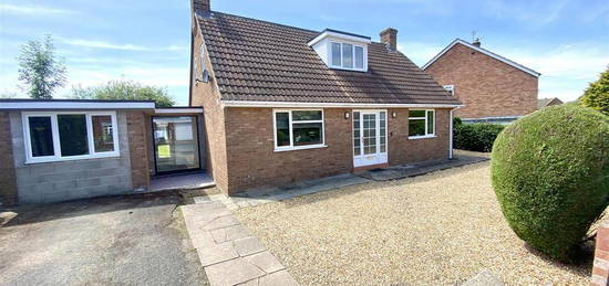 3 bedroom detached bungalow for sale