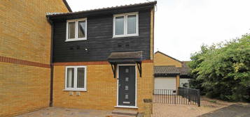 Terraced house to rent in Kilberry Close, Osterley, Isleworth TW7