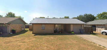 813 N  Quail Ridge Rd, Ada, OK 74820