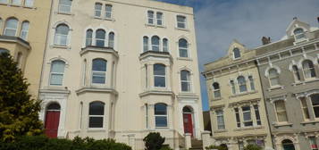 2 bed flat to rent