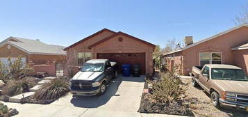 419 Viking Dr SW, Albuquerque, NM 87121