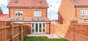 3 bedroom semi-detached house