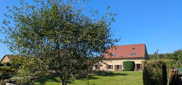 Maison en pierre de caractère à Geruge JURA