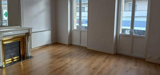 Location appartement 3 pièces 99 m²