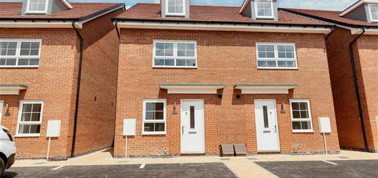 4 bedroom semi-detached house