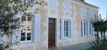 Maison Saint Hippolyte 4 pièce(s) 116.78 m2