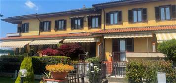 Villa a schiera via Alcide De Gasperi 62, Centro, Agrate Brianza