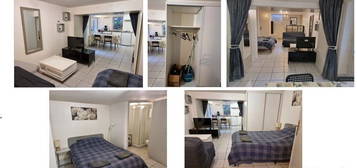 Appartement F1 avec cour extérieure toutes charges comprises