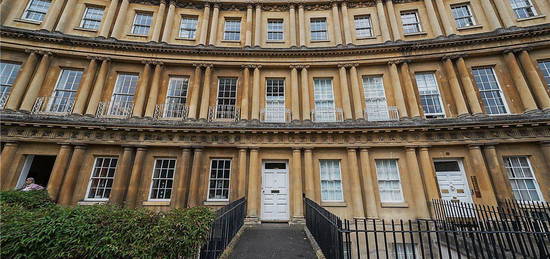 Flat to rent in The Circus, Bath, Somerset BA1