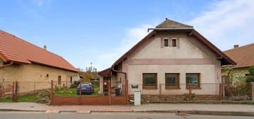 Rodinný dům, 88 m² + 932 m² pozemek, Obránců míru, Trnávka