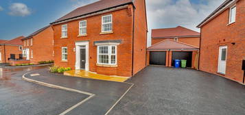 4 bed detached house for sale