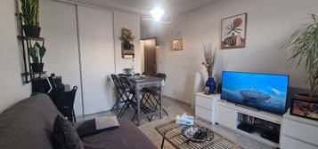 Studio meublé  à vendre, 1 pièce, 21 m², Étage 3/3