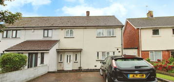 3 bed semi-detached house for sale