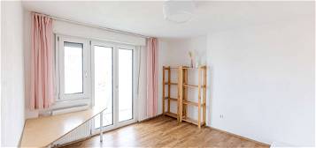 Erstbezug nach Sanierung mit Einbauküche und Balkon: freundliche 5-Zimmer-Wohnung in Bruchsal