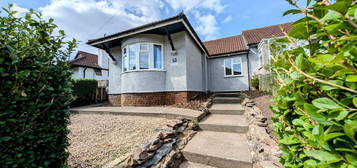 2 bedroom semi-detached bungalow for sale