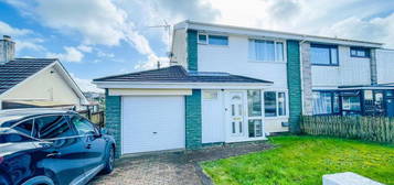 3 bedroom semi-detached house to rent