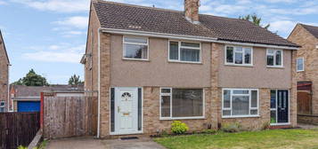 4 bed semi-detached house for sale