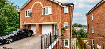 4 bed semi-detached house for sale