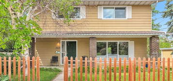 3615 SE Sarcee Rd SW, Calgary, AB T3E 6V5