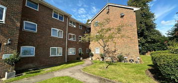 Flat for sale in Underwood Court, Chapel Lane, Binfield RG42