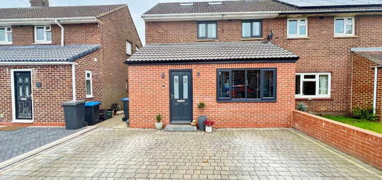 3 bedroom semi-detached house for sale