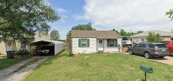 1709 Avenue H, Dodge City, KS 67801