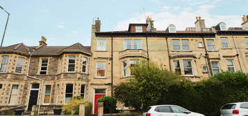 2 bed flat to rent