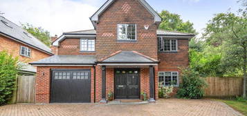 4 bed detached house for sale