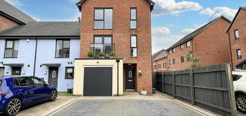 4 bedroom semi-detached house for sale