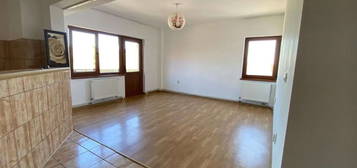 Apartament cu 3 camere decomandate, Burdujeni - Ghe. Doja