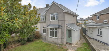 3 bed semi-detached house for sale