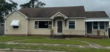 124 Taylor St, New Iberia, LA 70560