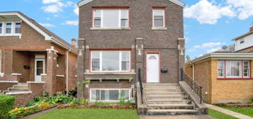 6442 27th Pl Unit 2, Berwyn, IL 60402