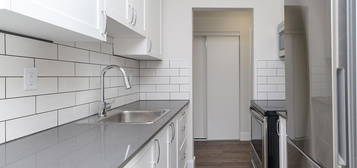 1928 Lee Ave #308, Victoria, BC V8R 4W8