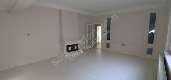 GOP NENEHATUN CADDESİ YAPILI KİRALIK 3+1 DAİRE