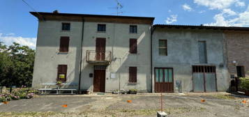 Casa indipendente in vendita a Vernasca