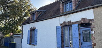 Maison quatre pièces, deux chambres