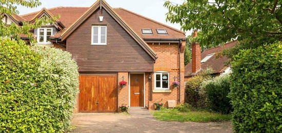 4 bedroom semi-detached house