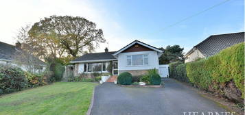 3 bed detached bungalow for sale