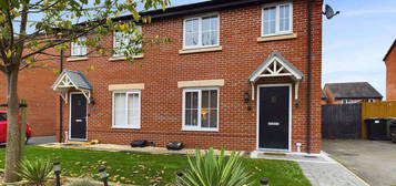 3 bed semi-detached house for sale