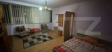 Apartament cu 1 camera, et 1/3, parcare zona Petrom