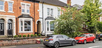 6 bed terraced house for sale