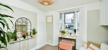 Flat for sale in Elm Grove, Brighton BN2