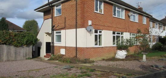 2 bedroom ground maisonette