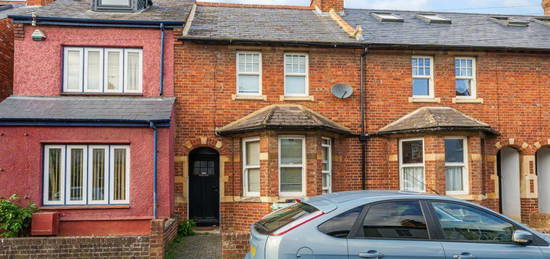 4 bedroom terraced house