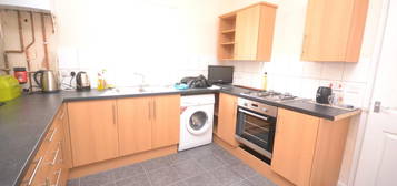 Property to rent in Zinzan Street, Reading, Berkshire RG1