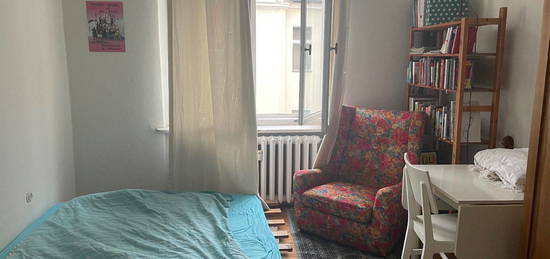 2 Zimmerwohnung, Altbau, 4.Stock, 1.11.-31.3.