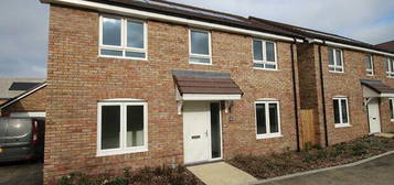 4 bedroom detached house